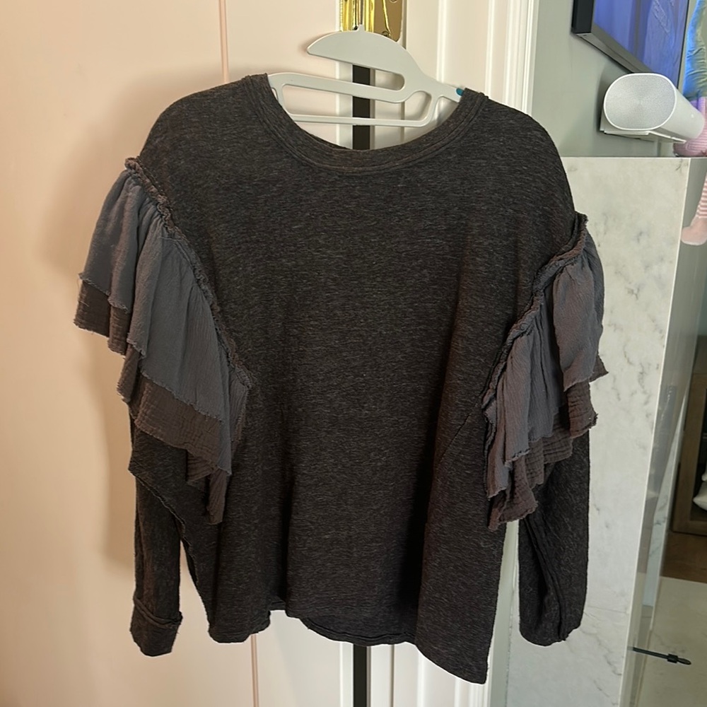 Vici Black Ruffled Long Sleeve
